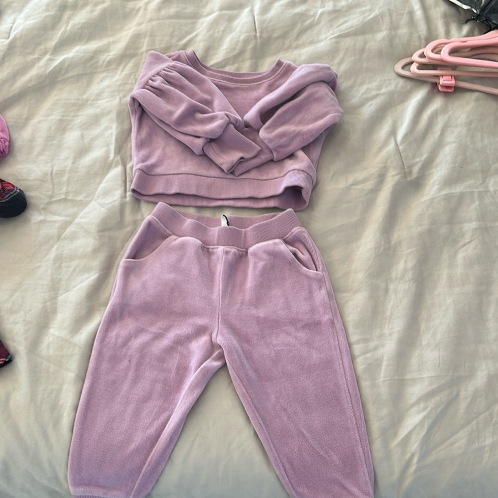 Janie & Jack velour lavender sweatsuit size 2T